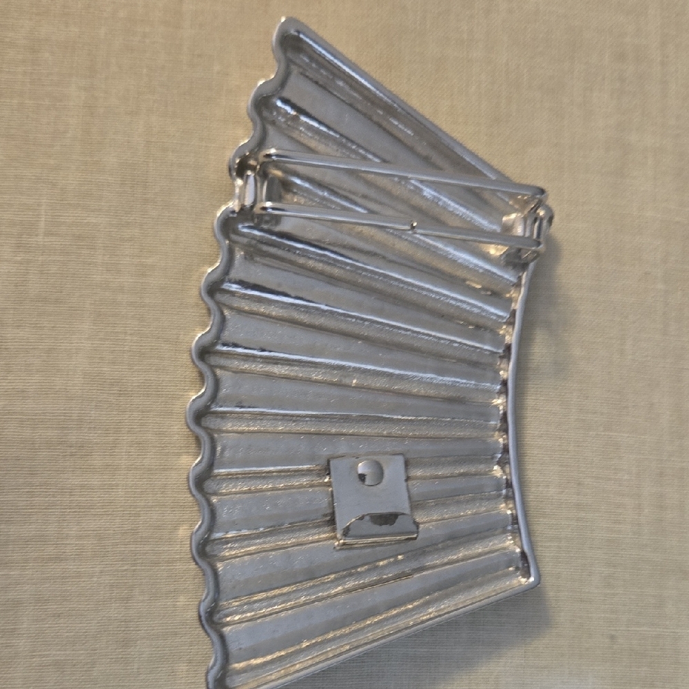 Silver Metallic Accordion-Style Clutch - Picture 3 of 4